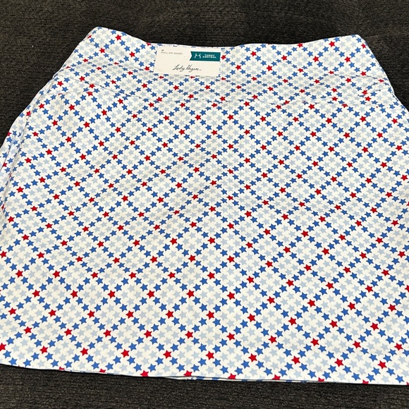 NWT. Lady Hagen pull-on skorts with pockets. Size medium. Tummy control waist - Picture 1 of 7